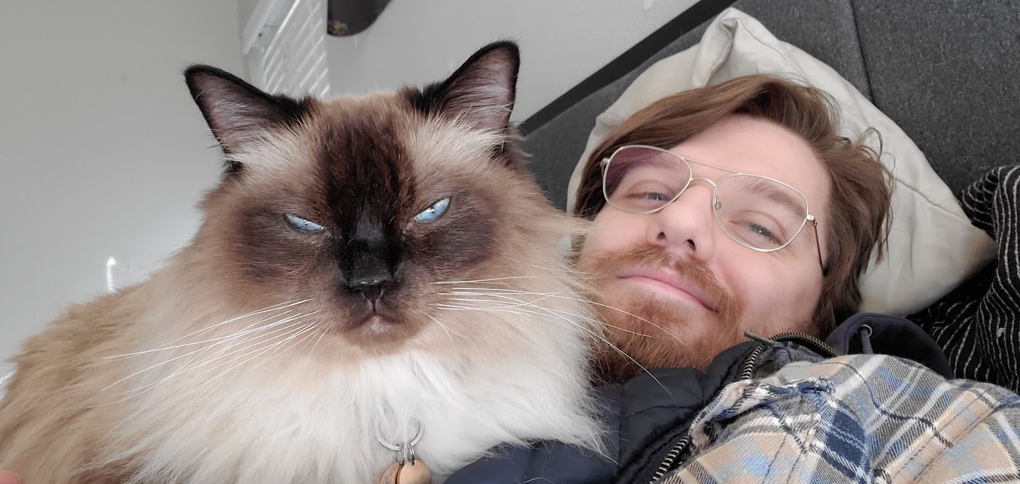 Selfie with my cat, Phiphi